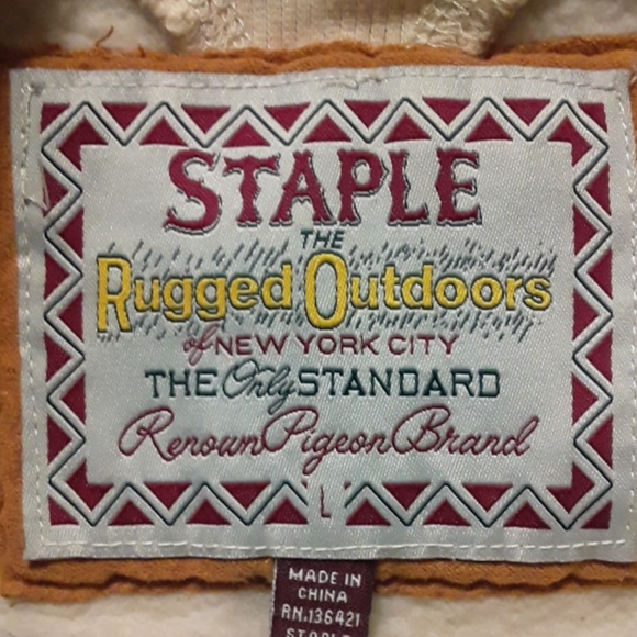 Renown pigeon brand crew neck - Picture 2 of 2